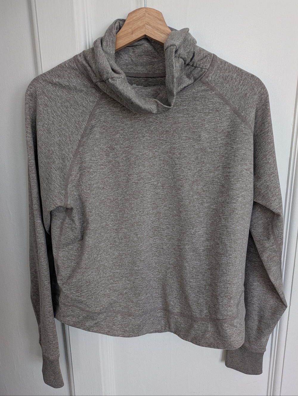 Eddie Bauer Small Heather Gray Turtleneck Sweatshirt